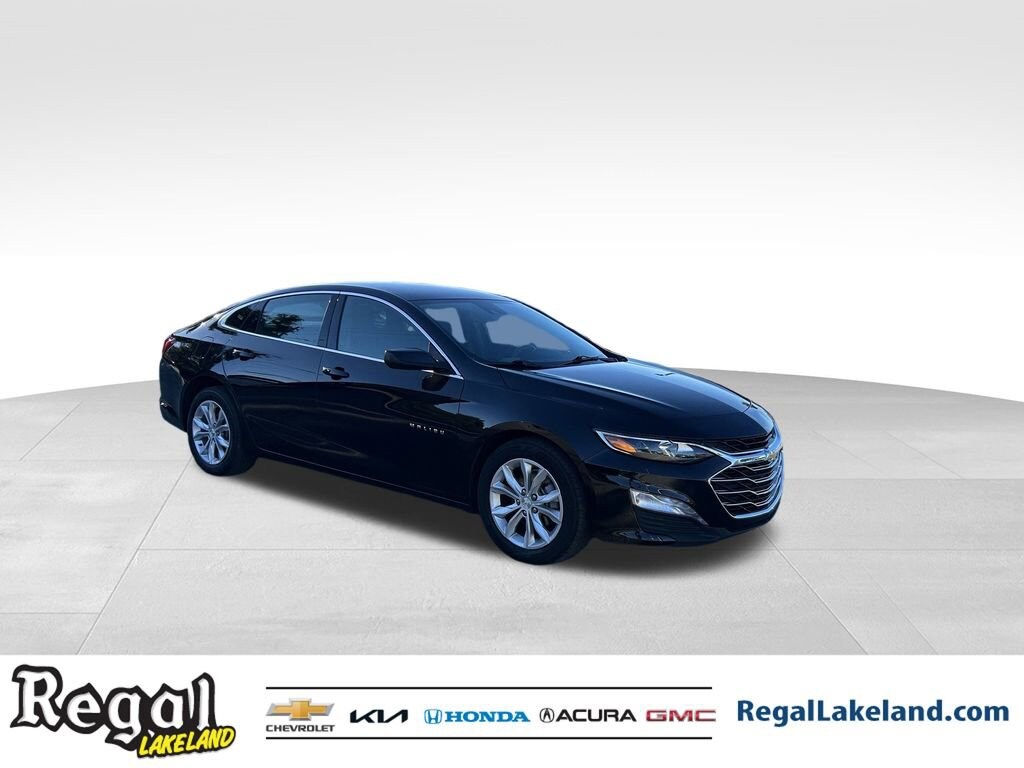 2024 Chevrolet Malibu 1LT photo 2