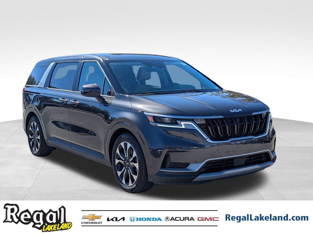 Used 2023 Kia Carnival EX MPV