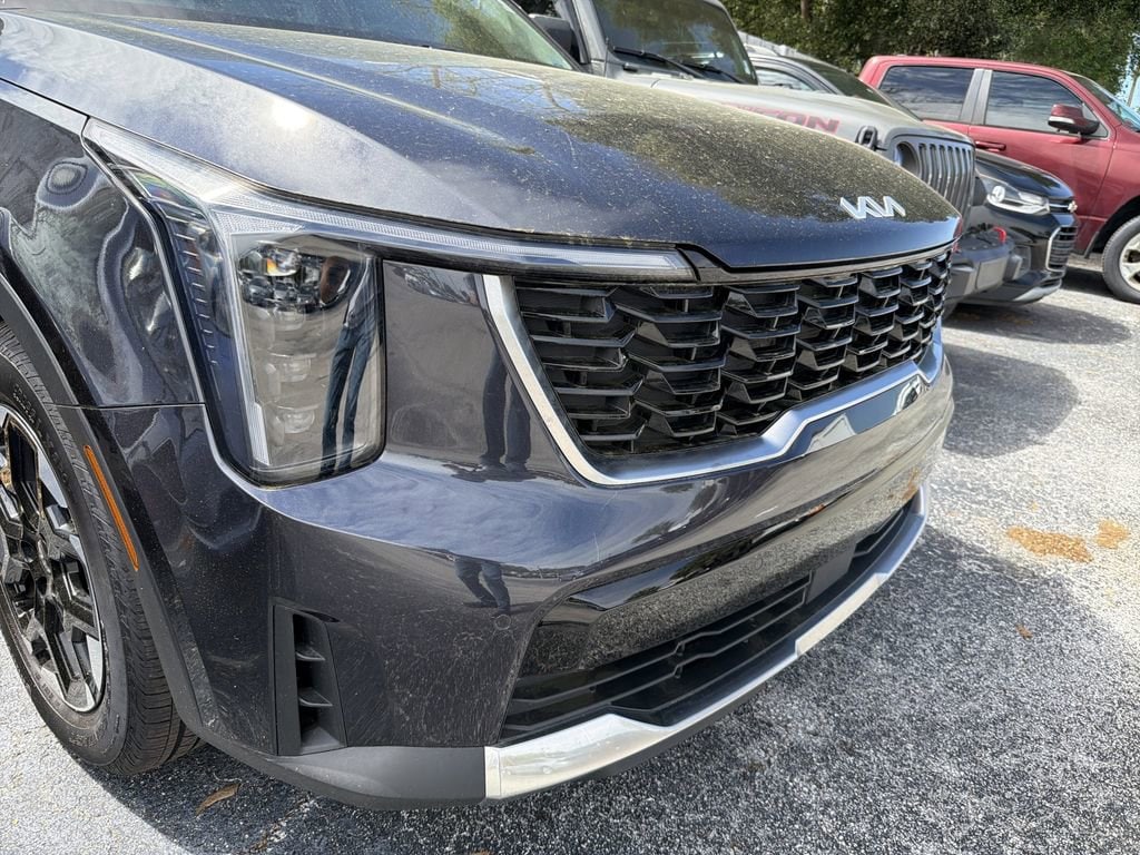 Used 2025 Kia Sorento S SUV