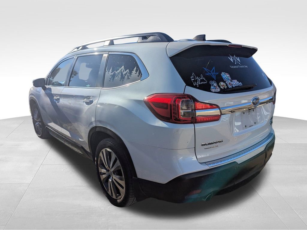 2022 Subaru Ascent Limited photo 3