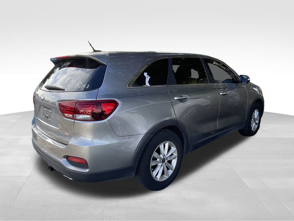 2019 Kia Sorento L photo 2