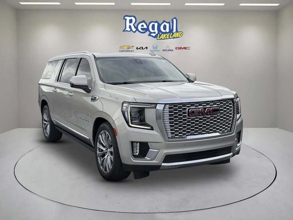 2021 GMC Yukon Denali 2WD's photo