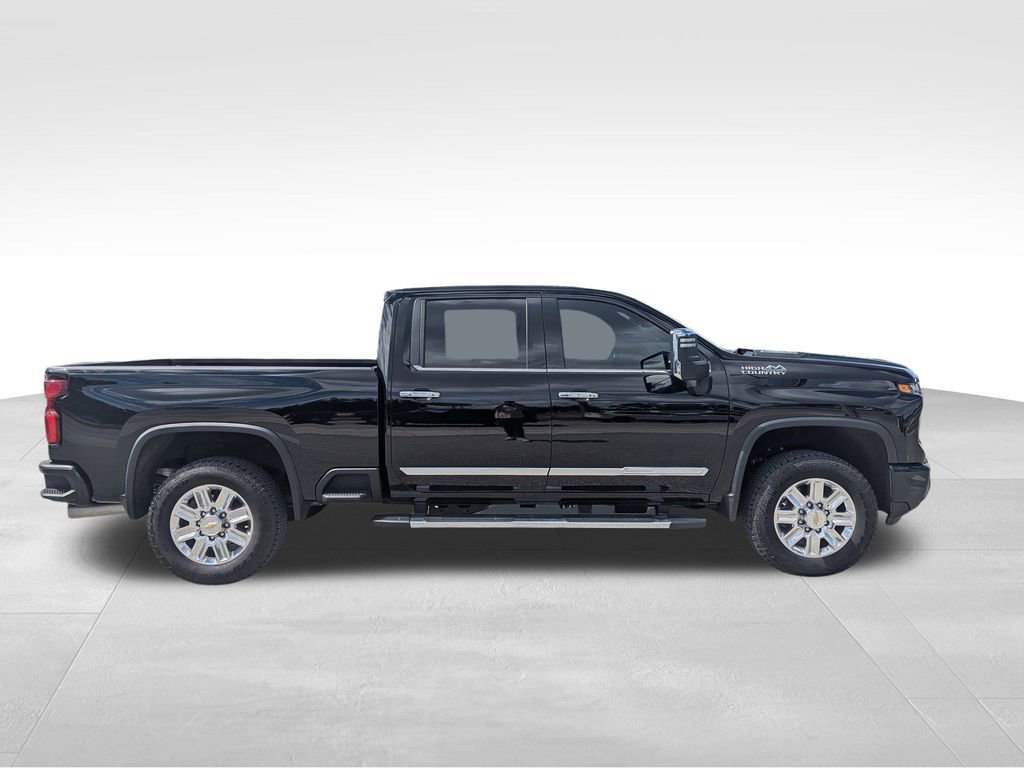 2024 Chevrolet Silverado 2500HD High Country photo 3