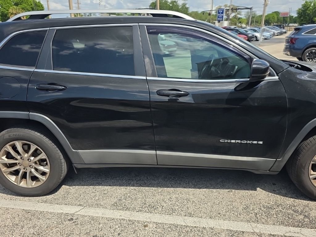 Used 2019 Jeep Cherokee Latitude Plus SUV