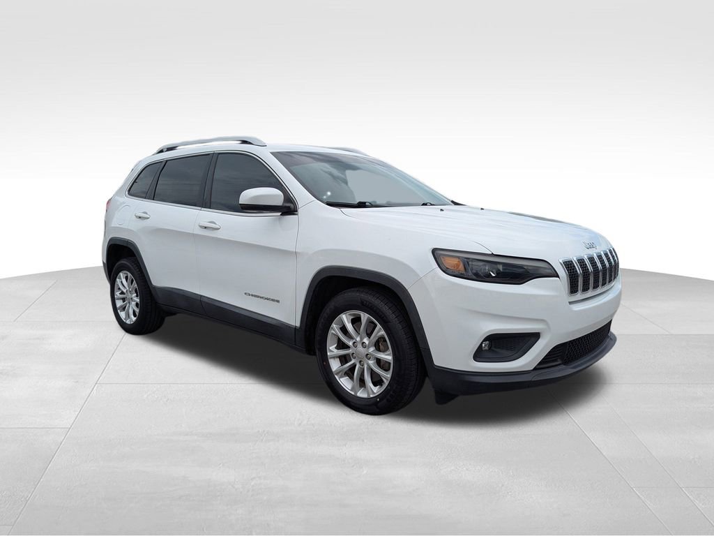 2019 Jeep Cherokee Latitude photo 2