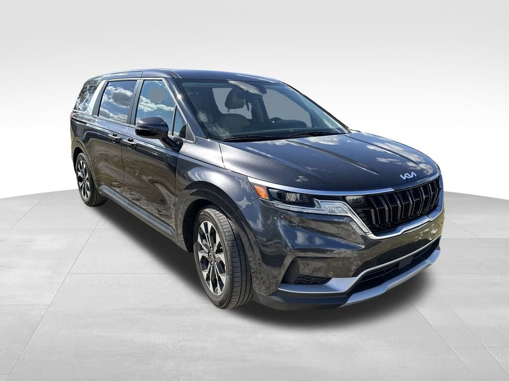 Used 2023 Kia Carnival EX MPV