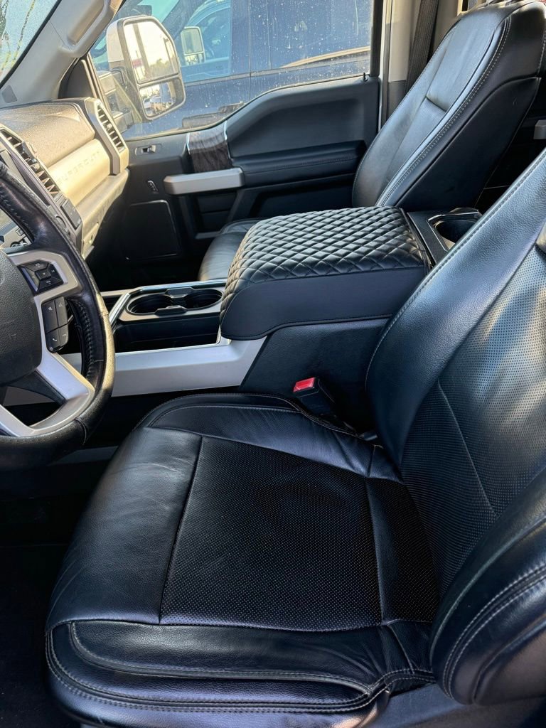 2019 Ford F-250 Lariat photo 3