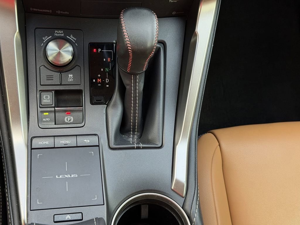 2020 Lexus NX 300 - Photo 26