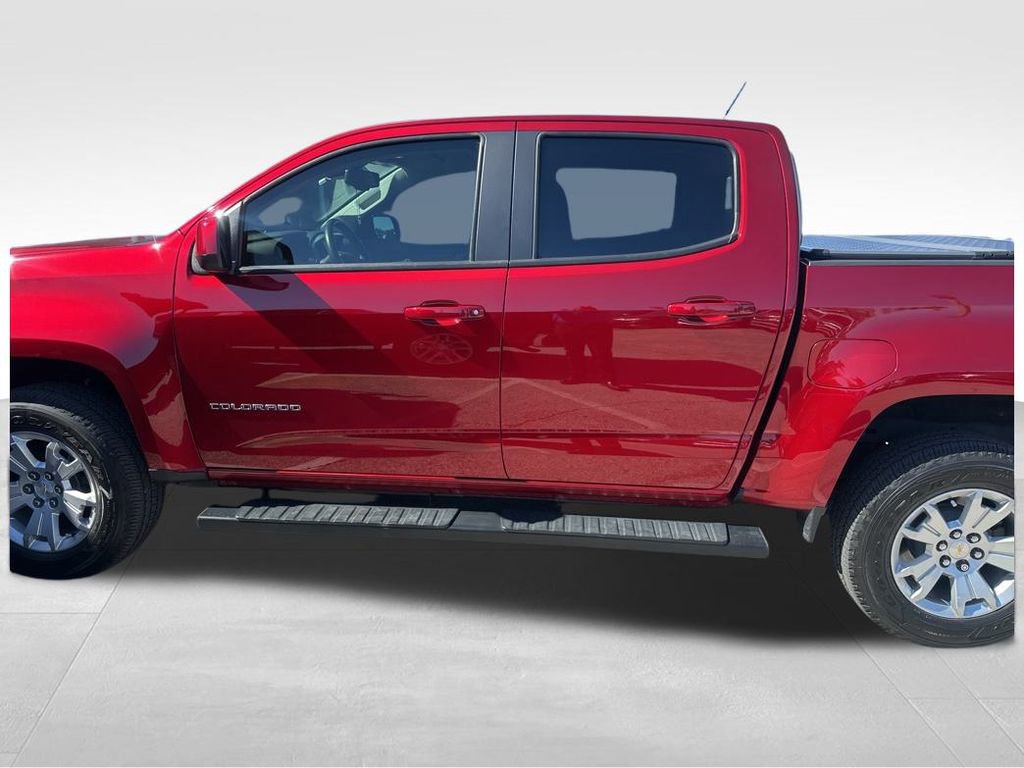 2021 Chevrolet Colorado LT photo 3