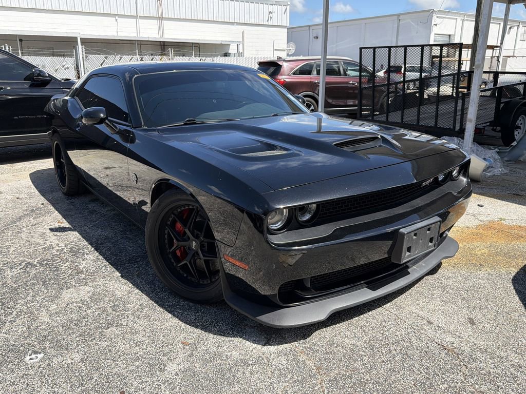 2016 Dodge Challenger SRT Hellcat's photo