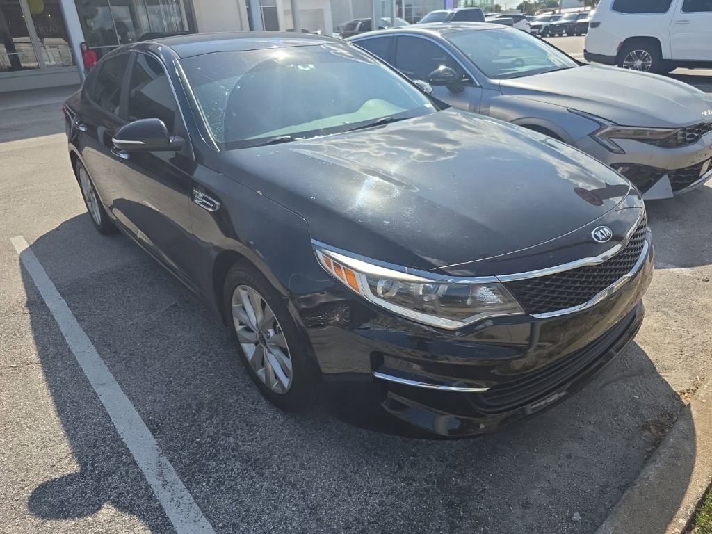 2018 Kia Optima LX AT's photo