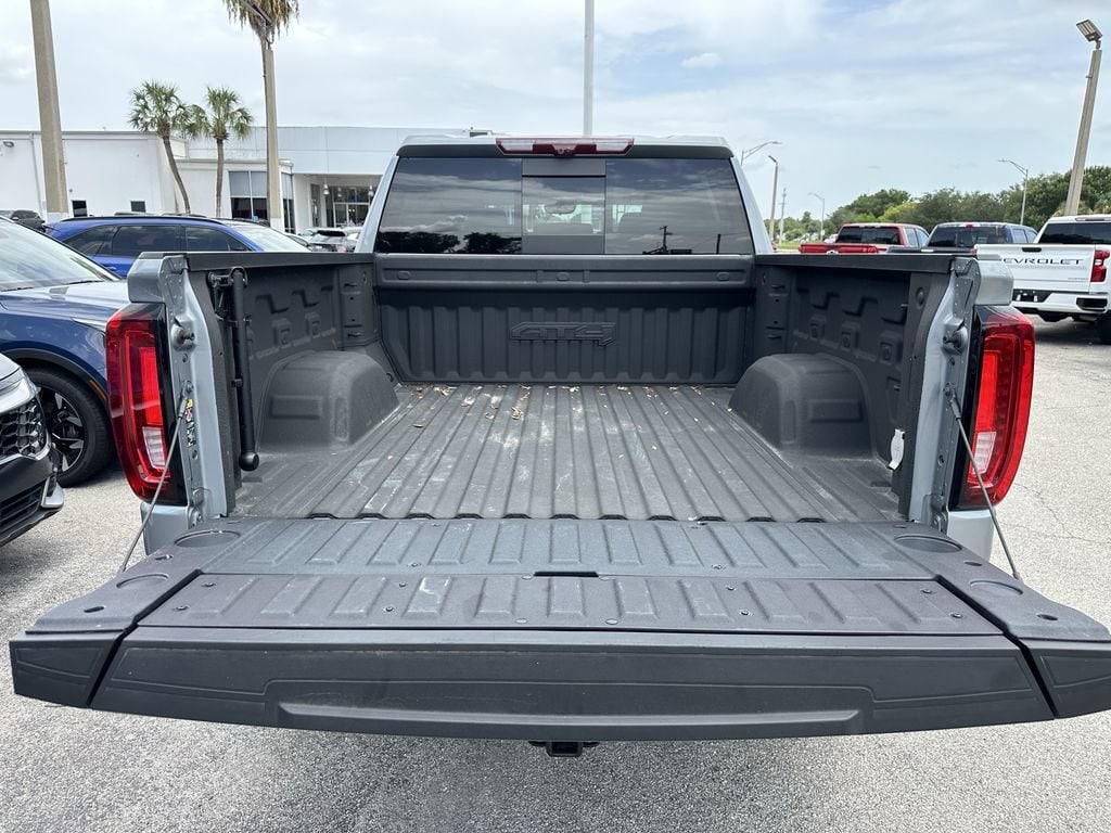 2024 GMC Sierra 1500 AT4 - Photo 11