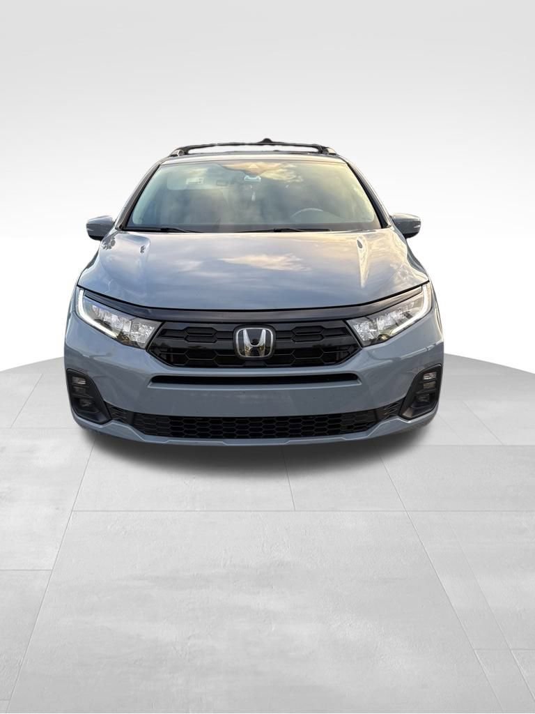 2025 Honda Odyssey Touring photo 2