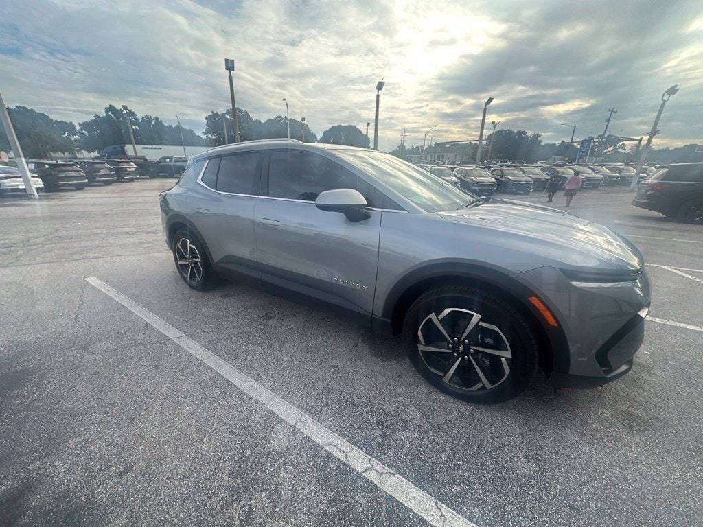 2026 Chevrolet Equinox EV 2LT