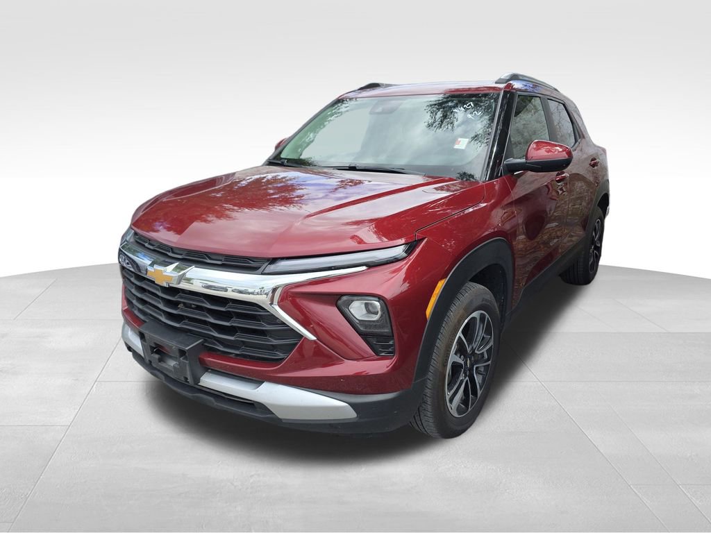 2024 Chevrolet Trailblazer LT photo 2