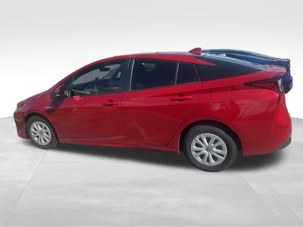 2021 Toyota Prius L Eco photo 4