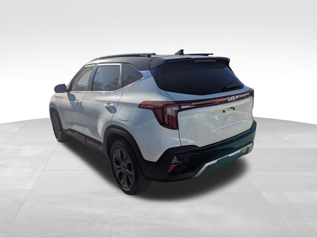2024 Kia Seltos S photo 3