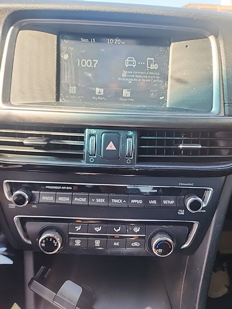 2018 Kia Optima LX photo 4