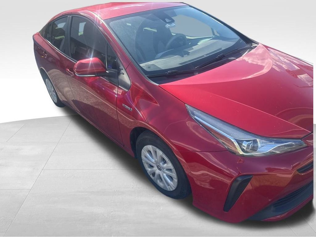 2021 Toyota Prius L Eco photo 3