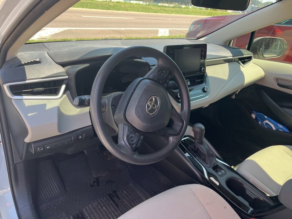 2022 Toyota Corolla Hybrid LE photo 4