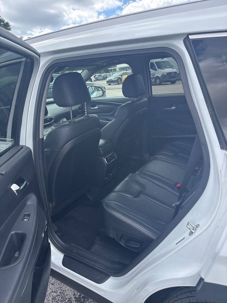 2022 Hyundai Santa Fe SEL Premium photo 2