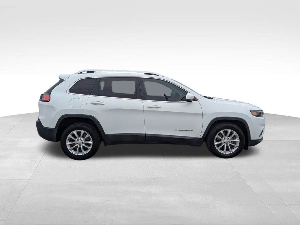 2019 Jeep Cherokee Latitude photo 3