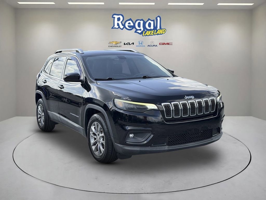2019 Jeep Cherokee Latitude Plus's photo
