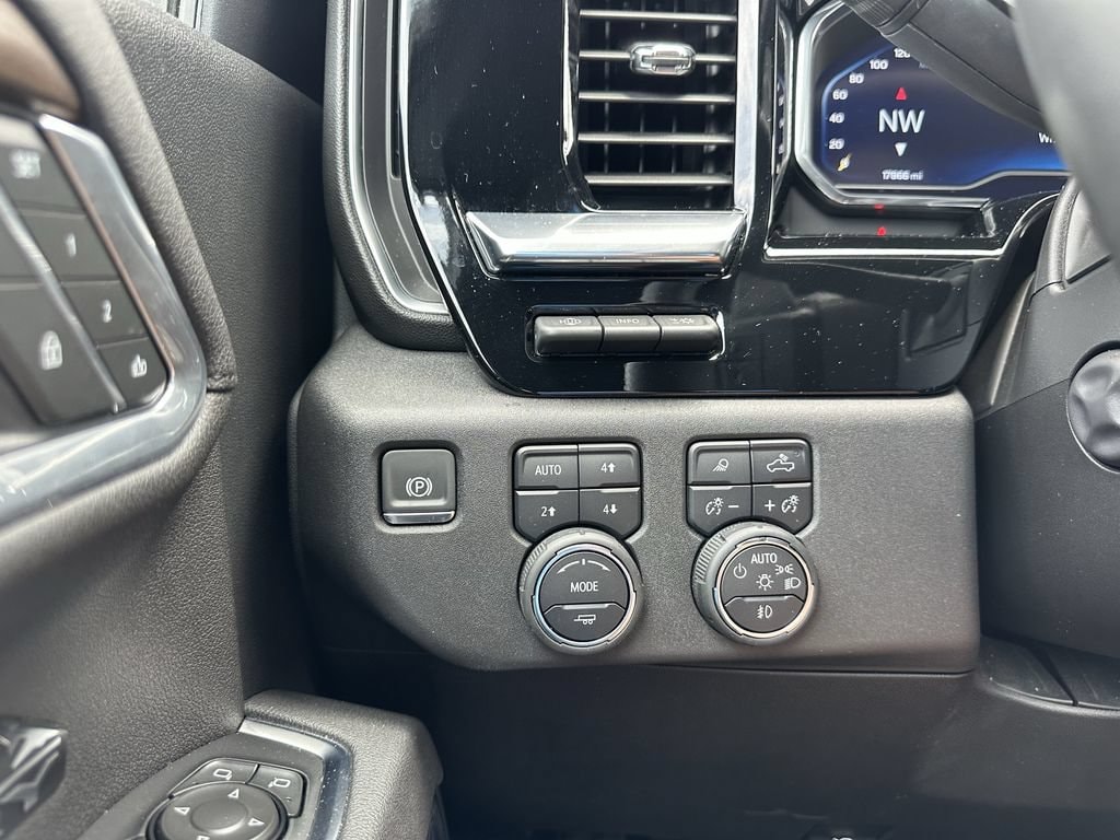 2025 Chevrolet Silverado 1500 High Country - Photo 29