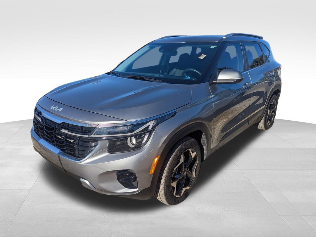2024 Kia Seltos EX photo 3