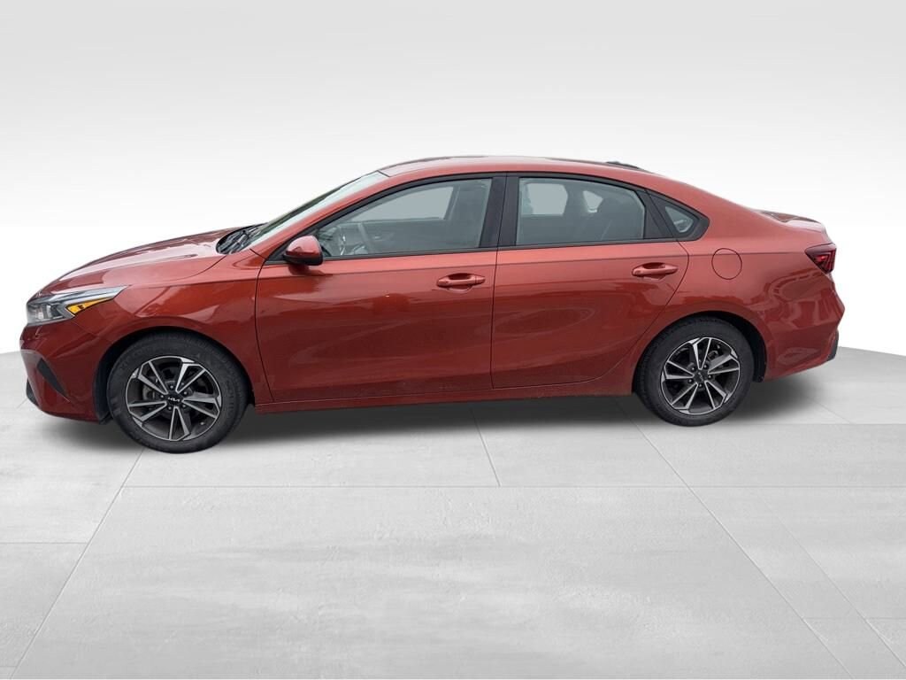 Certified 2022 Kia Forte LXS Sedan