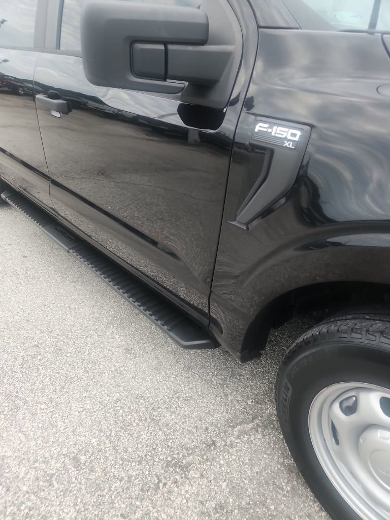 2022 Ford F-150 XL photo 4
