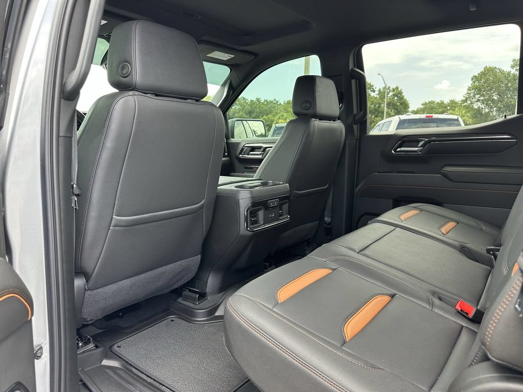 2024 GMC Sierra 1500 AT4 - Photo 17
