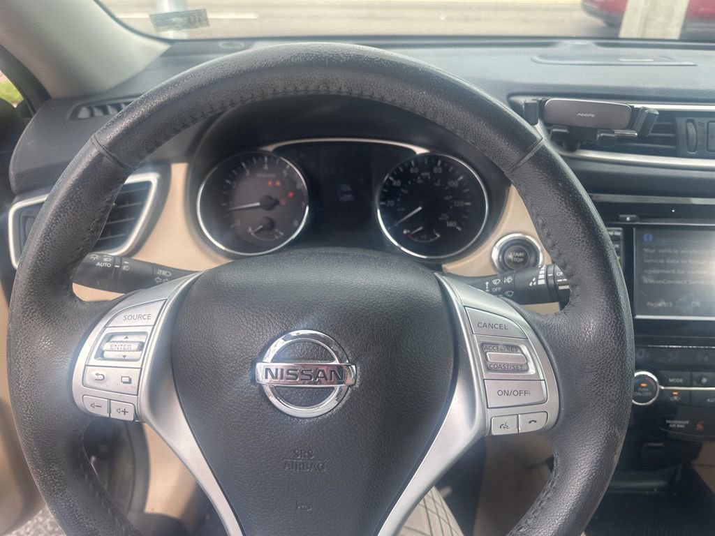 2016 Nissan Rogue SL photo 4