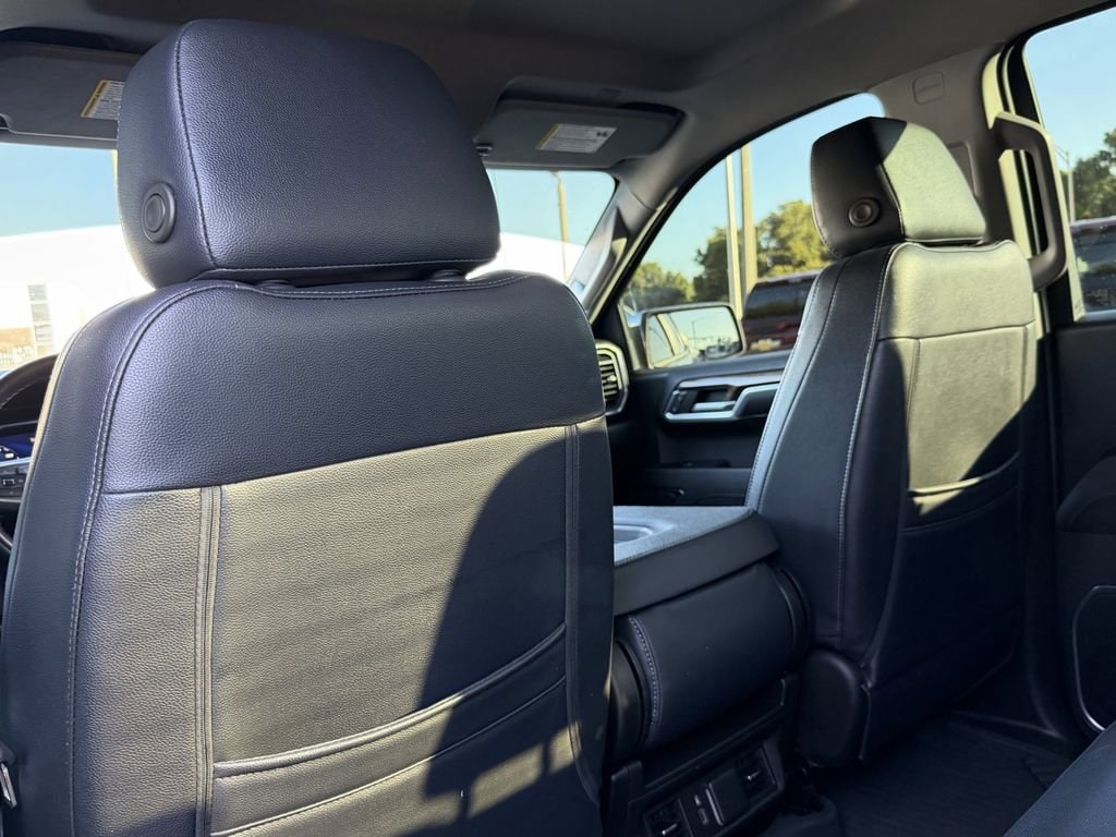 2023 Chevrolet Silverado 1500 LT - Photo 12
