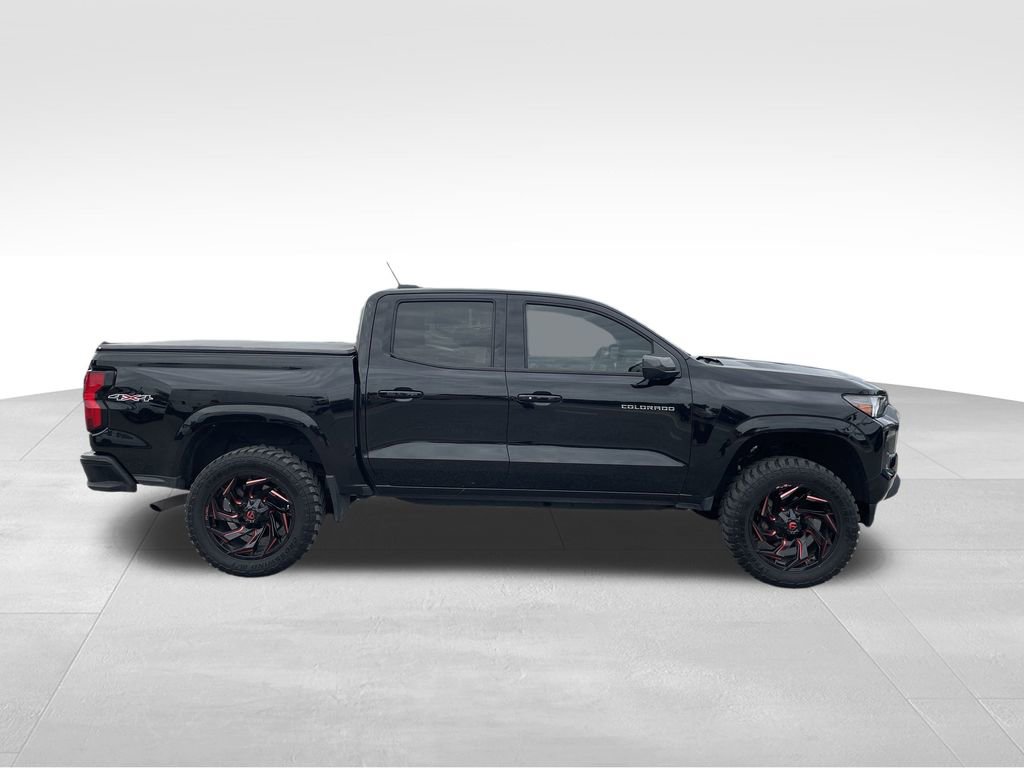 2023 Chevrolet Colorado LT photo 3