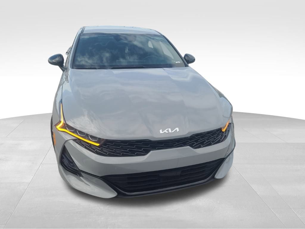 2024 Kia K5 GT-Line photo 2