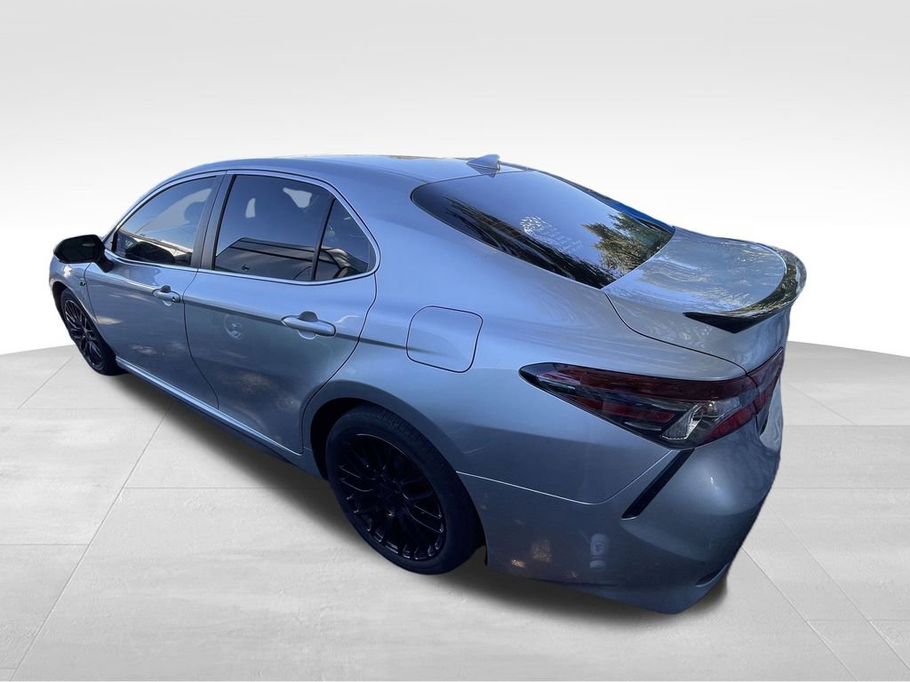 2023 Toyota Camry SE photo 3