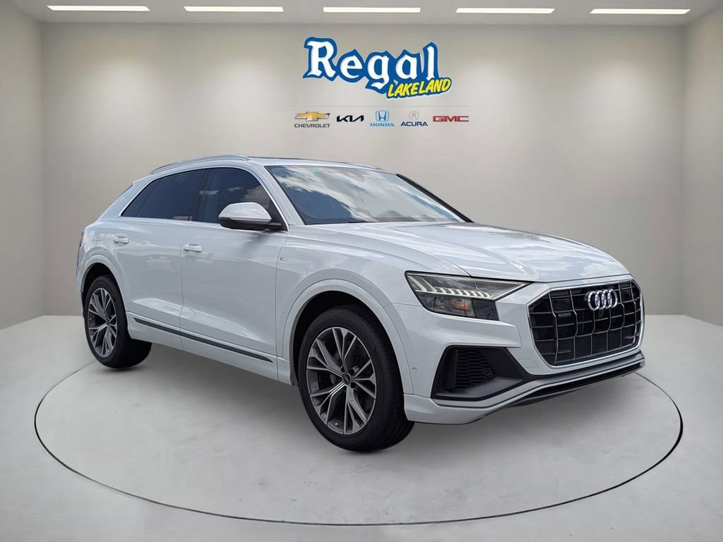 2023 Audi Q8