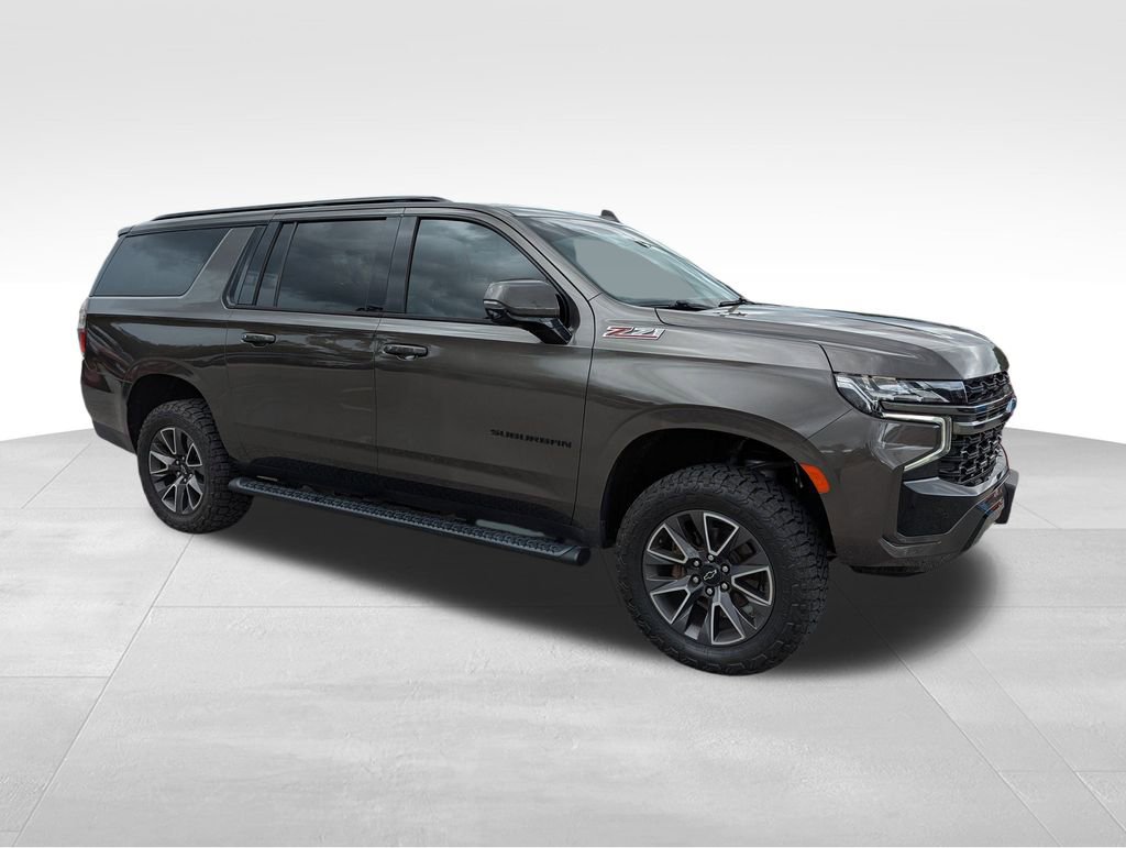 2021 Chevrolet Suburban Z71 photo 2