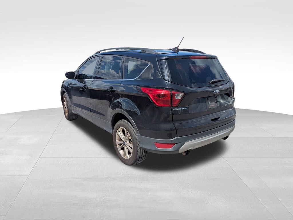 2019 Ford Escape SEL photo 2