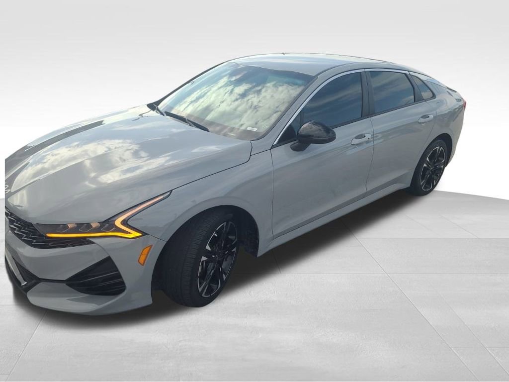 2024 Kia K5 GT-Line photo 3