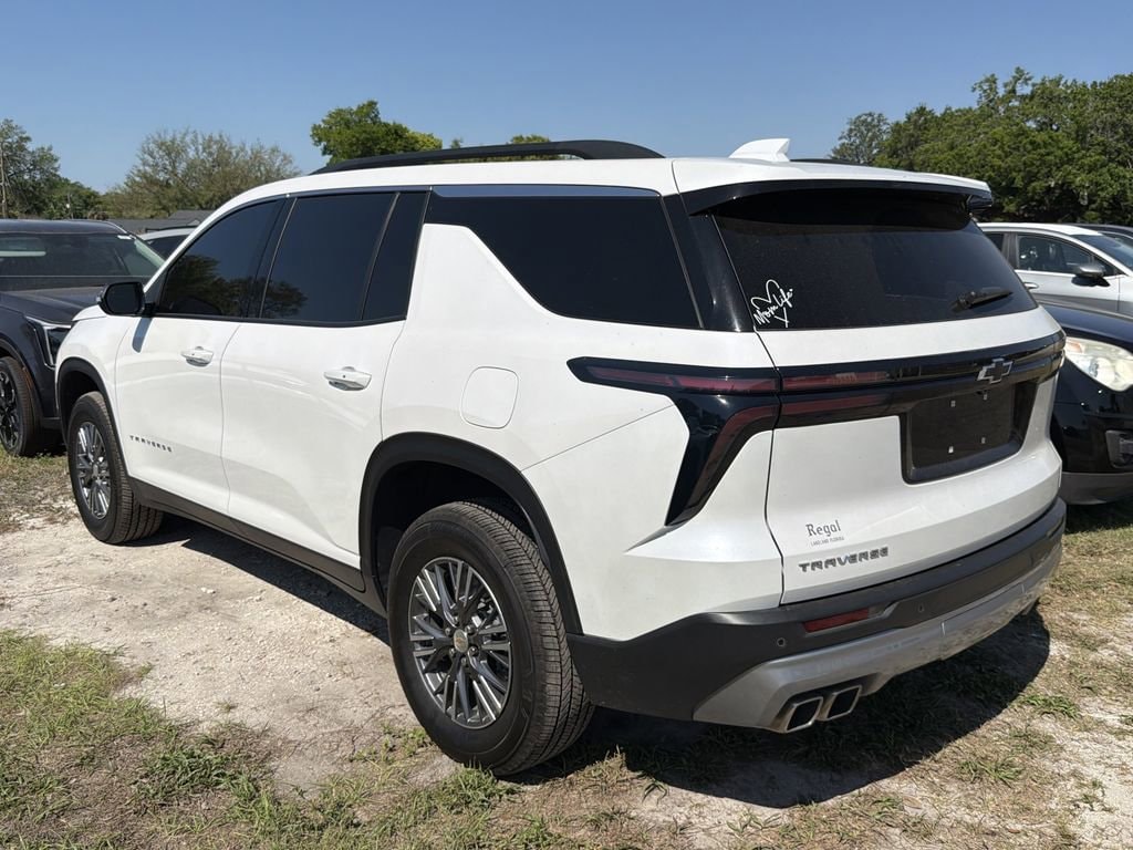 Used 2025 Chevrolet Traverse FWD LT SUV