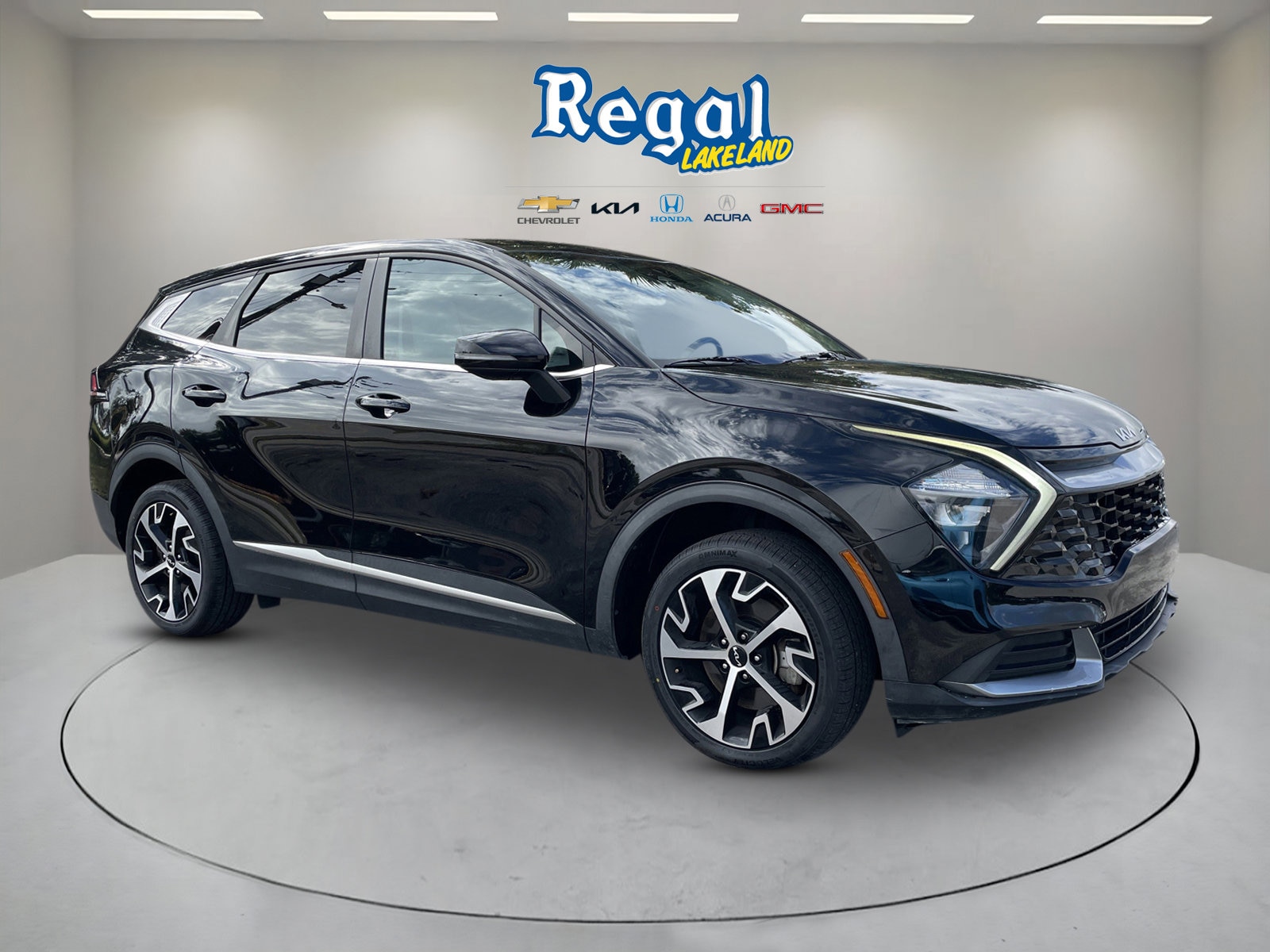 2023 Kia Sportage EX's photo