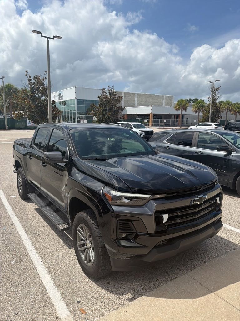 2024 Chevrolet Colorado 2WD LT Crew Cab Short Box's photo