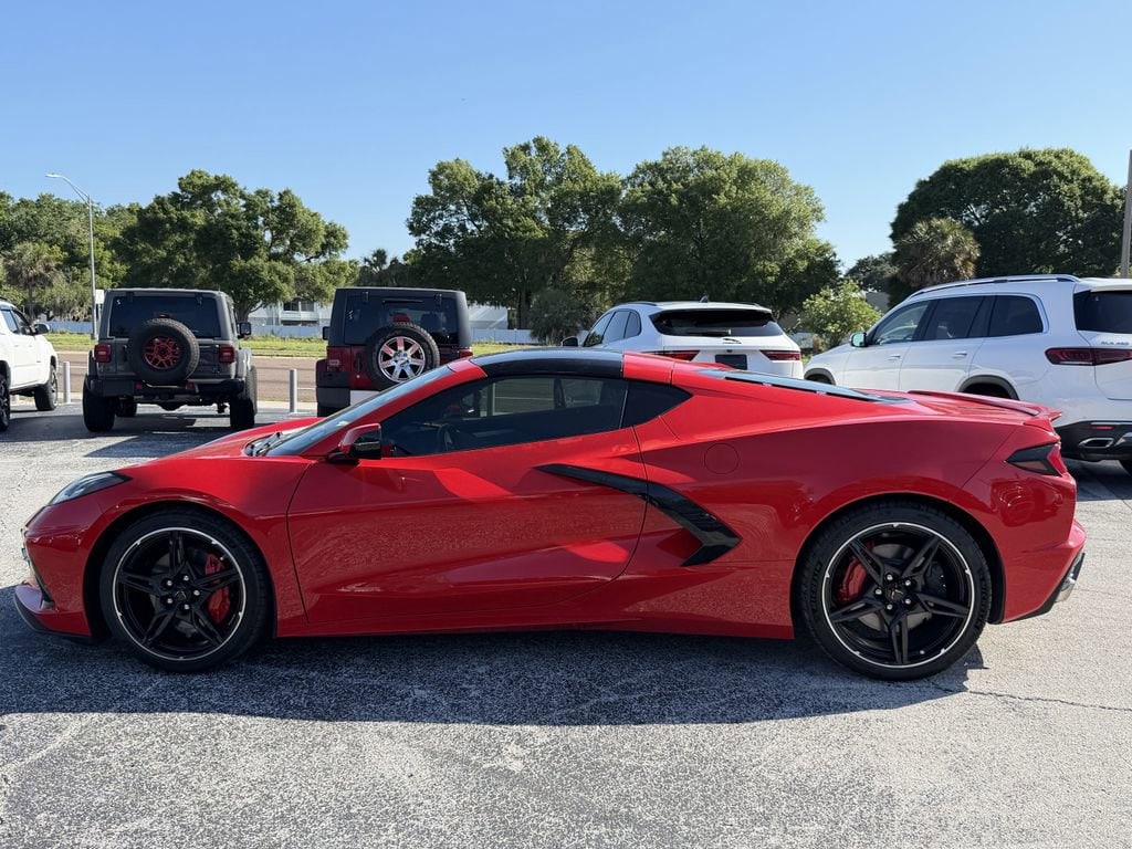 2022 Chevrolet Corvette 2LT - Photo 8