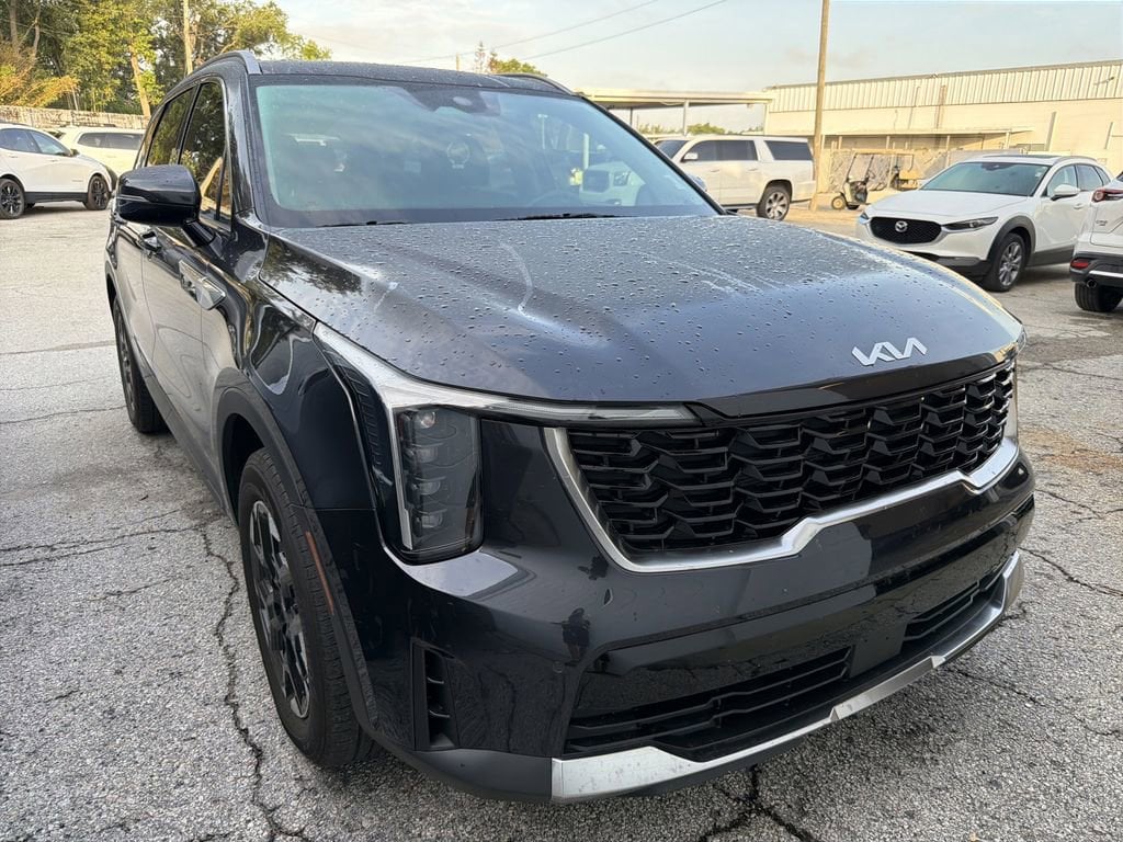 2025 Kia Sorento S AT's photo