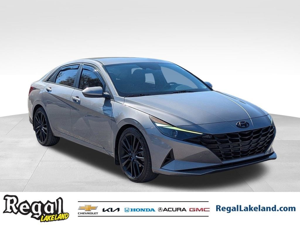 Used 2022 Hyundai Elantra SEL Sedan