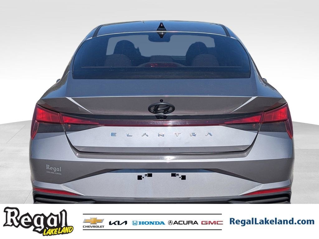 Used 2022 Hyundai Elantra SEL Sedan