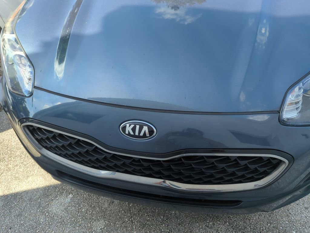 2020 Kia Sportage LX photo 2