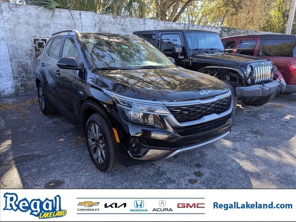 Certified 2022 Kia Seltos EX SUV